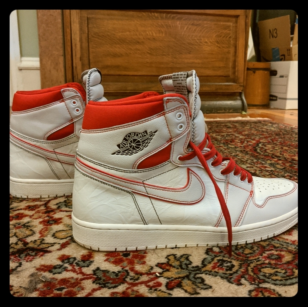 Air Jordan Retro 1 Sneakers